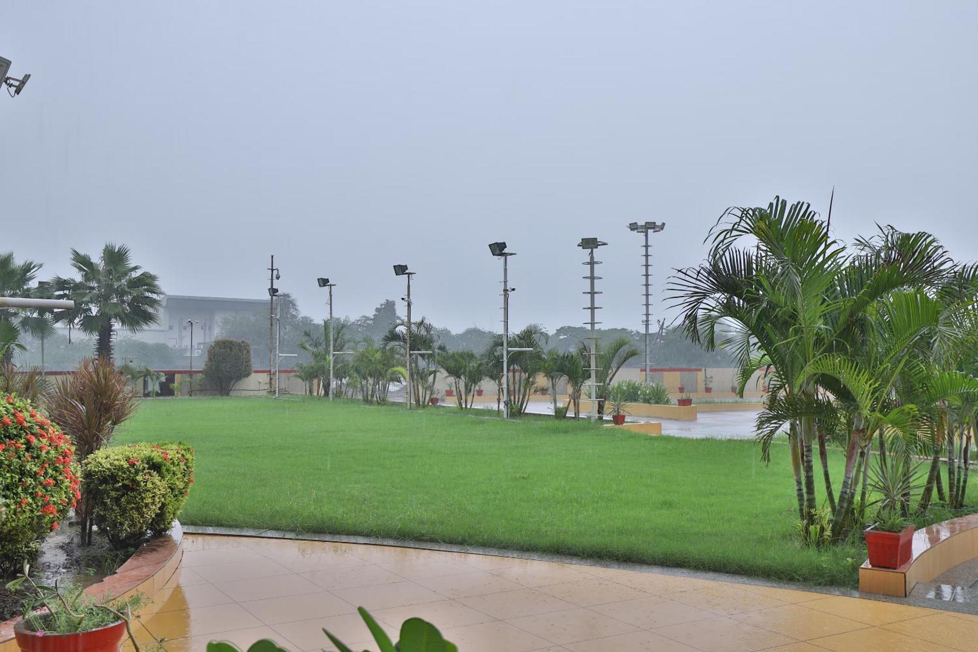 Atithi Resort Bharuch Exterior photo