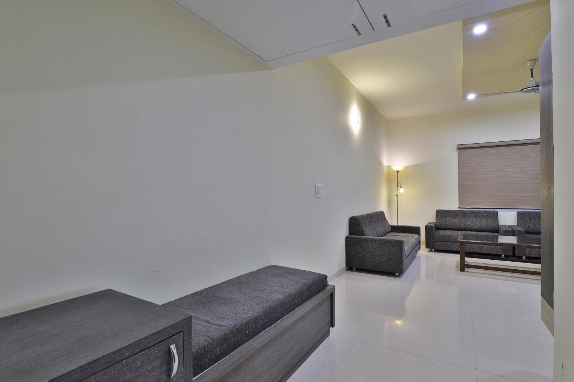 Atithi Resort Bharuch Exterior photo